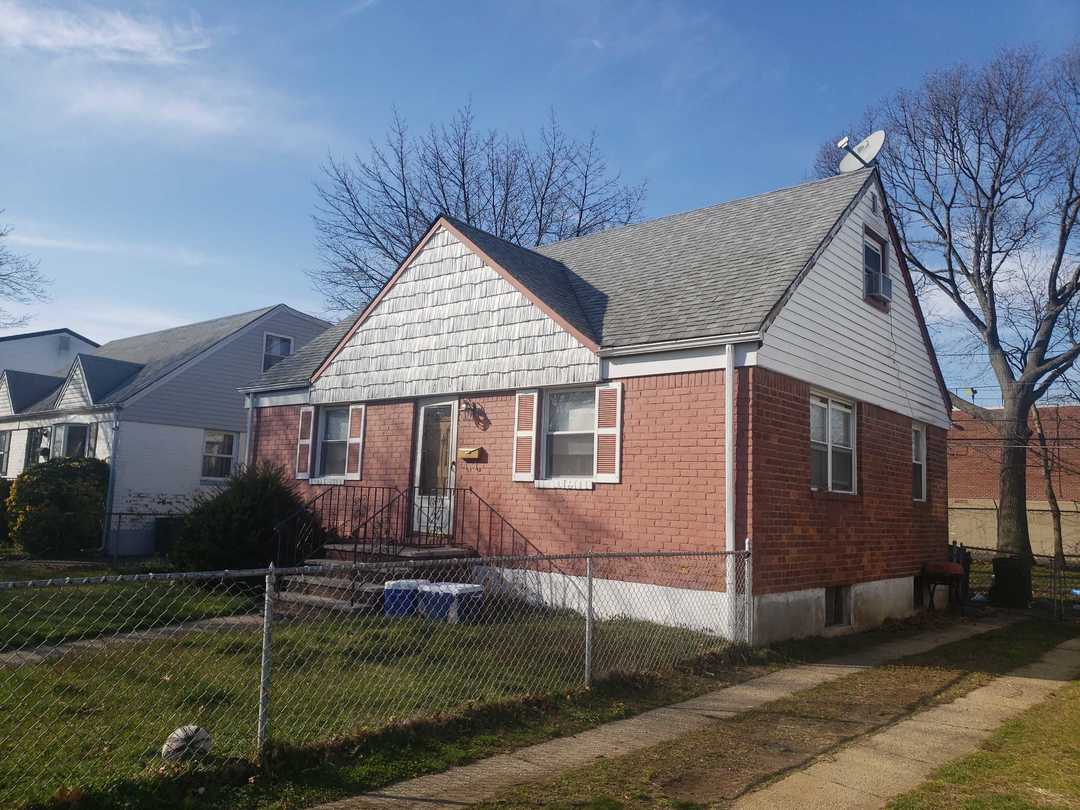 Circle Dr, Hempstead, NY 11550 #1