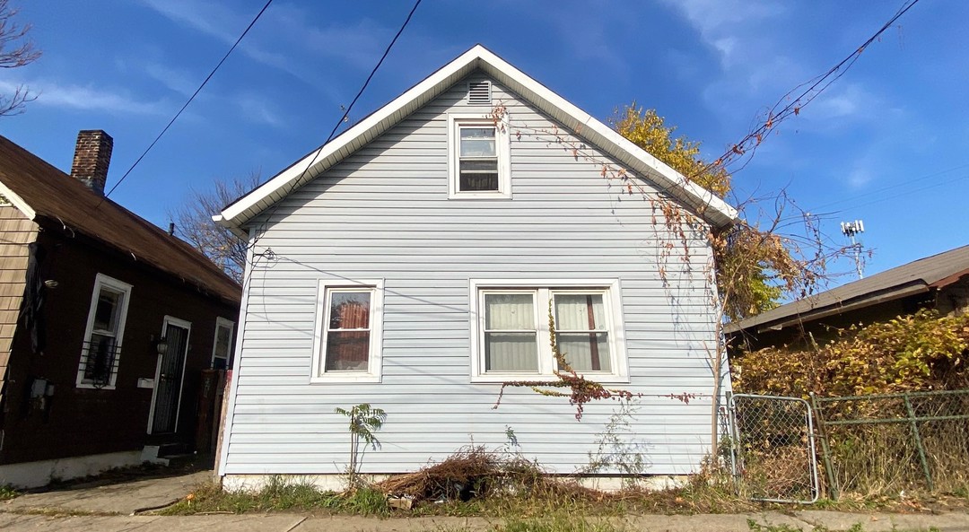 Glazier Ave, Cleveland, OH 44127