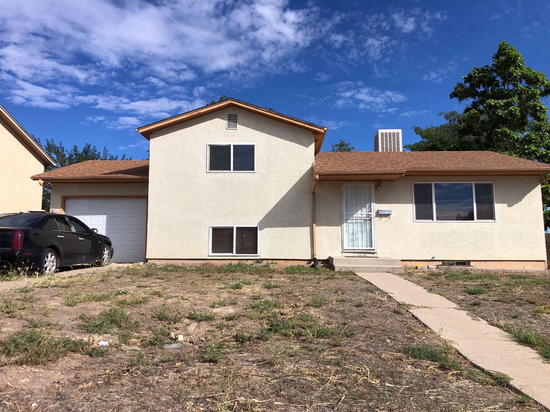 Lancaster Dr, Pueblo, CO 81005