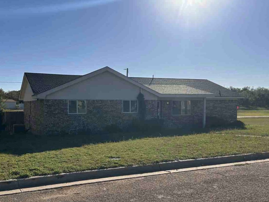 Nolan County property