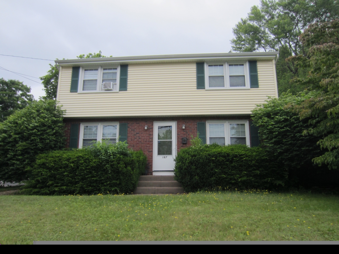 Charter Oak St, Manchester, CT 06040 #1