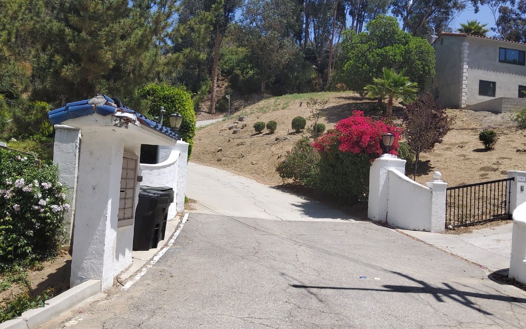 Hacienda Rd, LA Habra Heights, CA 90631