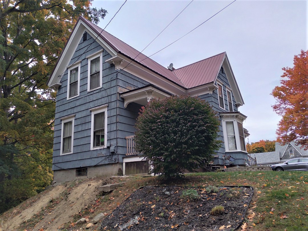 Mechanic St, Laconia, NH 03246