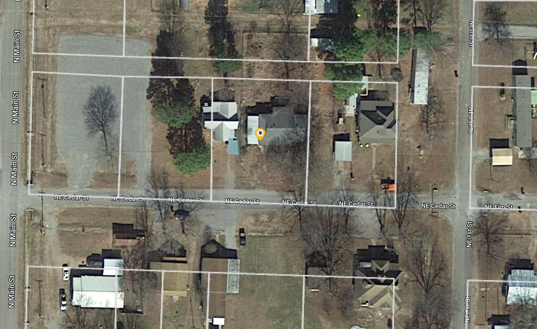 Cedar St, Red Oak, OK 74563