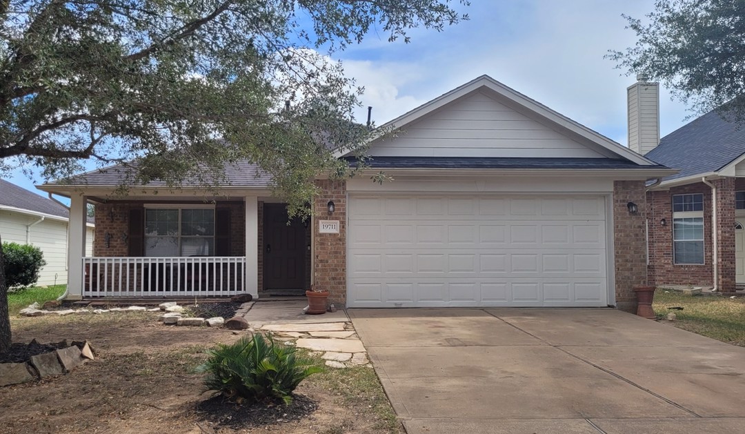 Cozy Cabbin Dr, Katy, TX 77449