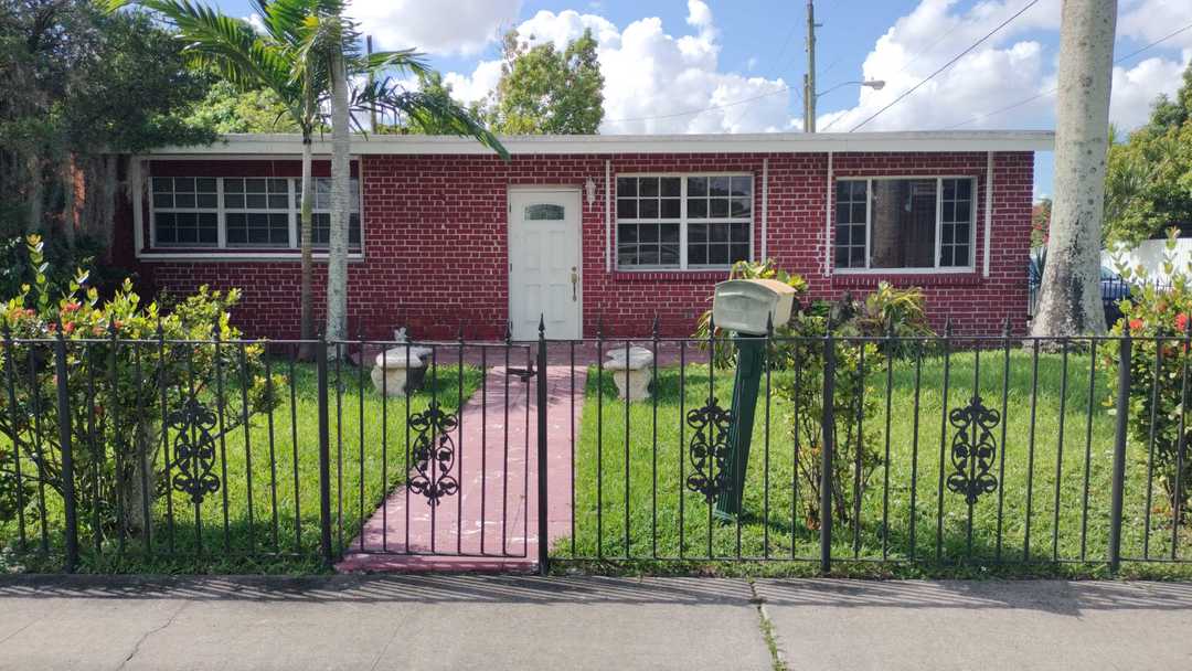 23rd St, Hialeah, FL 33010