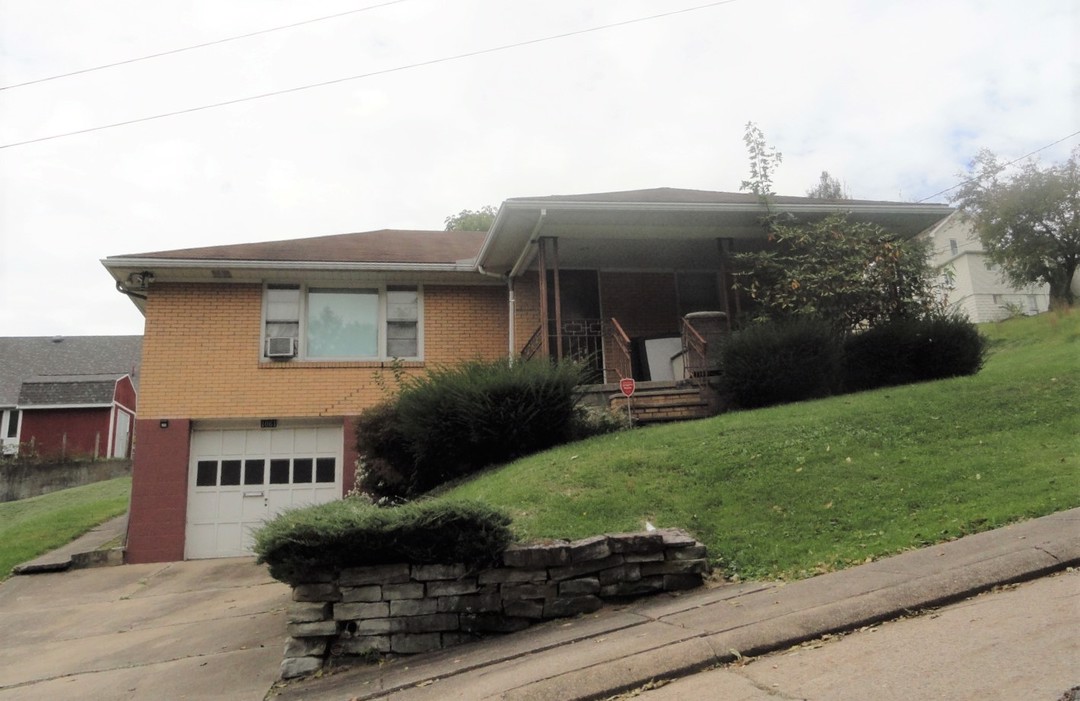 1061 Grant Ave, Monessen, PA 15062 ServiceLink Auction