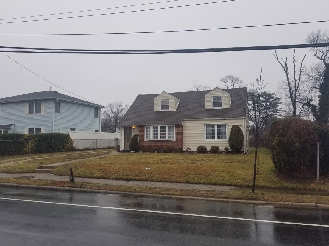 1226 Dutch Broadway, Valley Stream, NY 11580 ServiceLink Auction