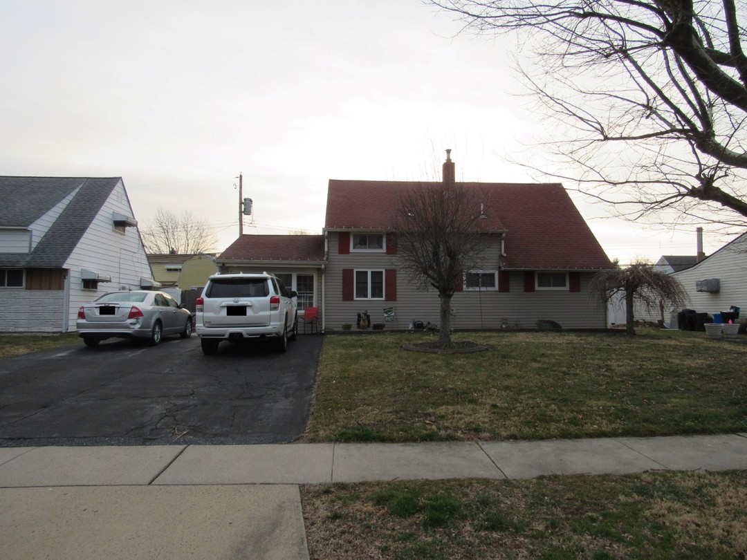 Newberry Ln, Levittown, PA 19054