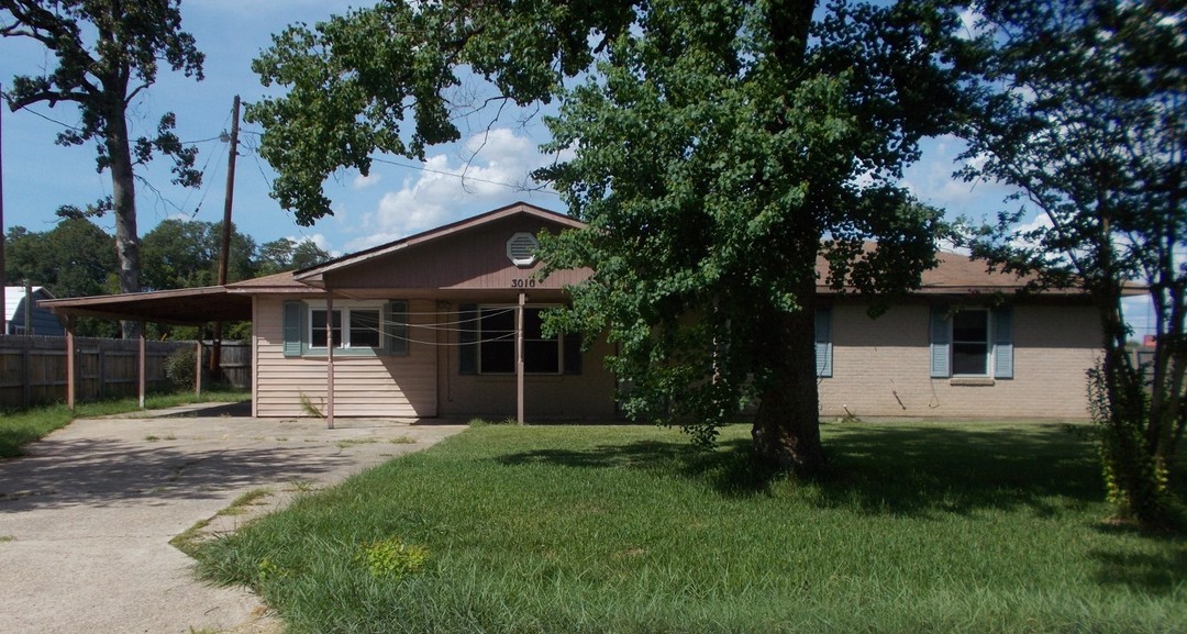 Burson Dr, Shreveport, LA 71118