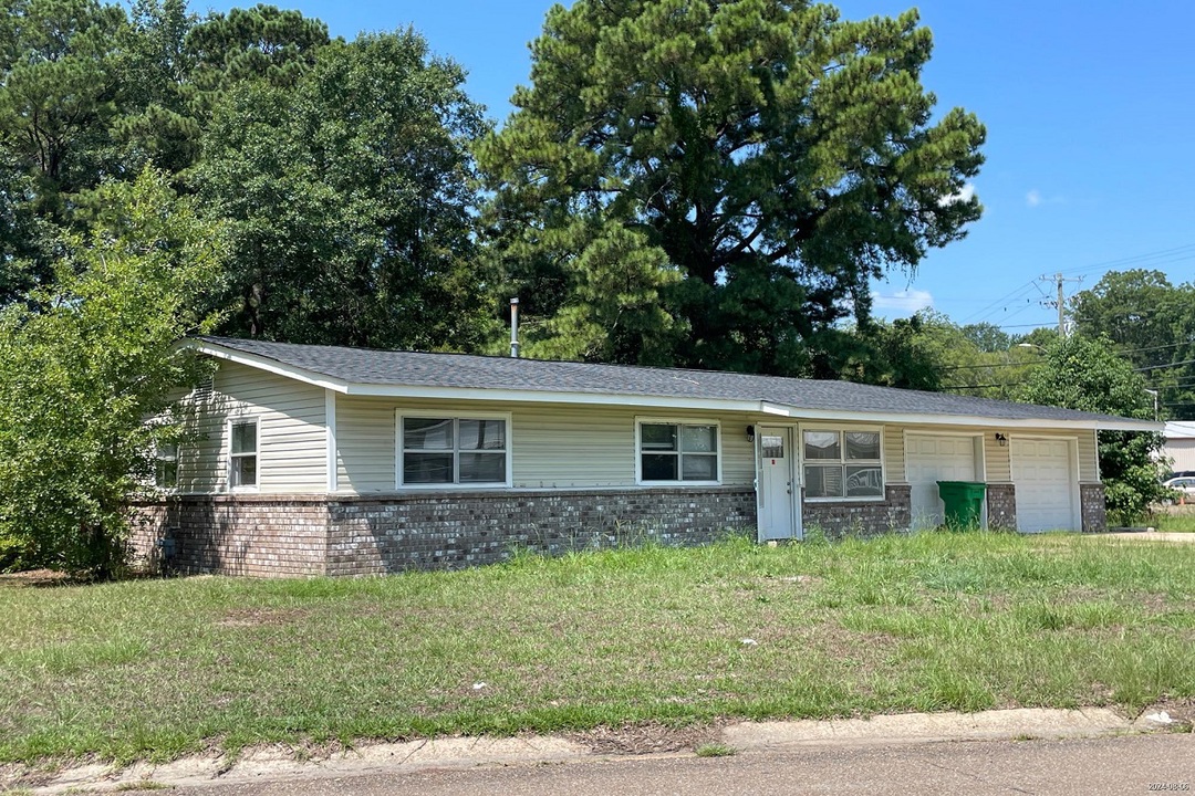 202 Springdale Dr, Columbus, MS 39702 ServiceLink Auction
