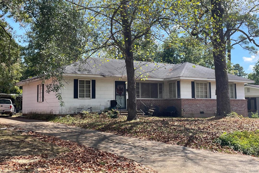 904 Meadowhill Rd, West Point, MS 39773 ServiceLink Auction