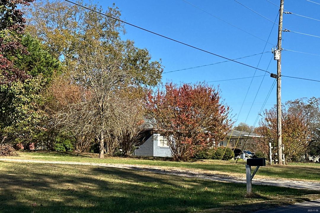 1033 Oak Grove Rd<br>Rainsville &middot; AL &middot; 35986<br>DeKalb County