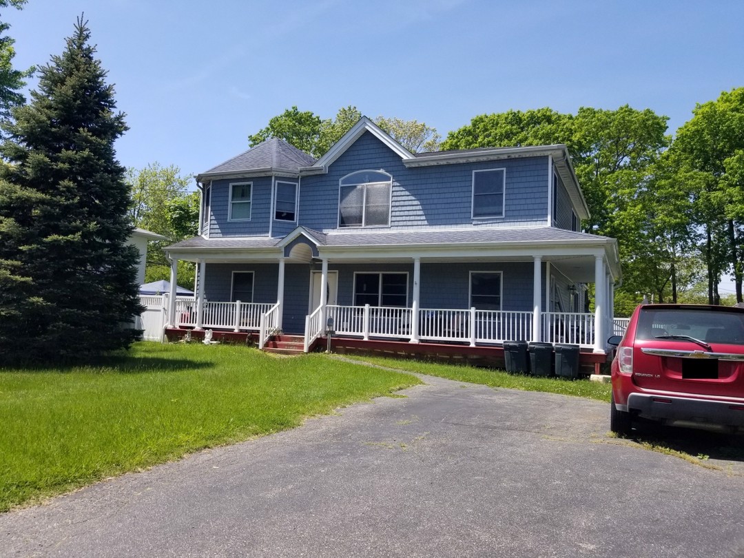 138 Meroke Ln, East Islip, NY 11730 ServiceLink Auction