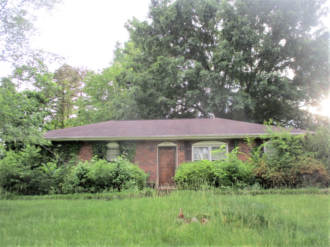 Janet Ave, Winston Salem, NC 27104
