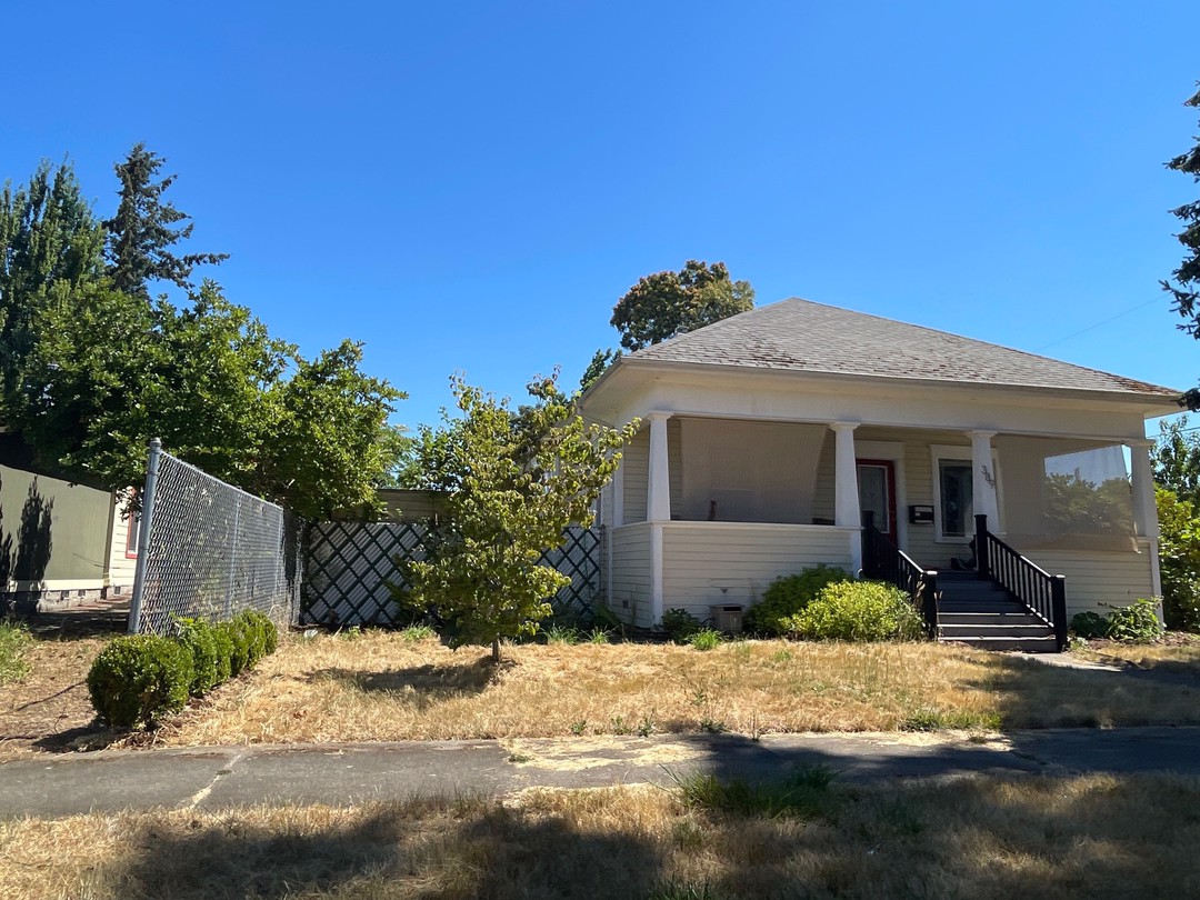 Grove St, Lebanon, OR 97355 #1