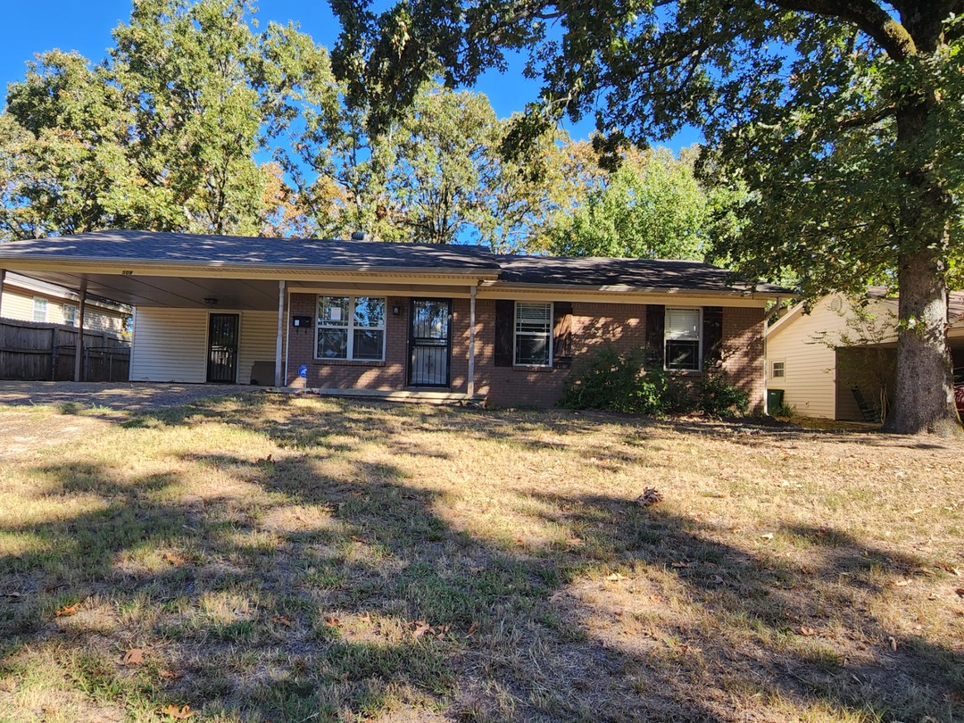 Windhill Dr, North Little Rock, AR 72118
