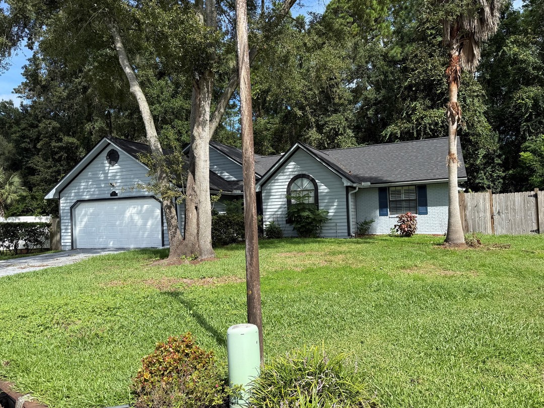 12602 Steeplechase Ln photo 3