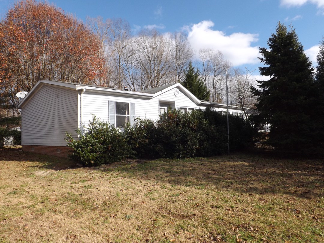5524 Bridgeway Drive, Greensboro, NC 27406 ServiceLink Auction