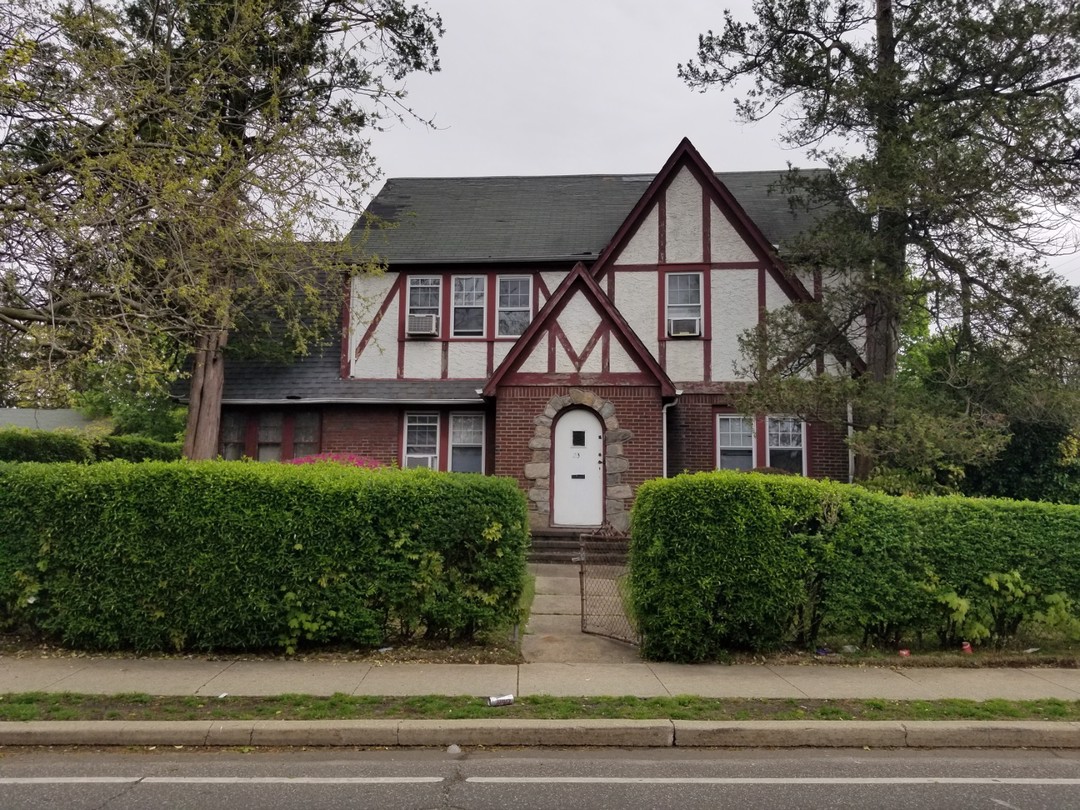 William St, Hempstead, NY 11550