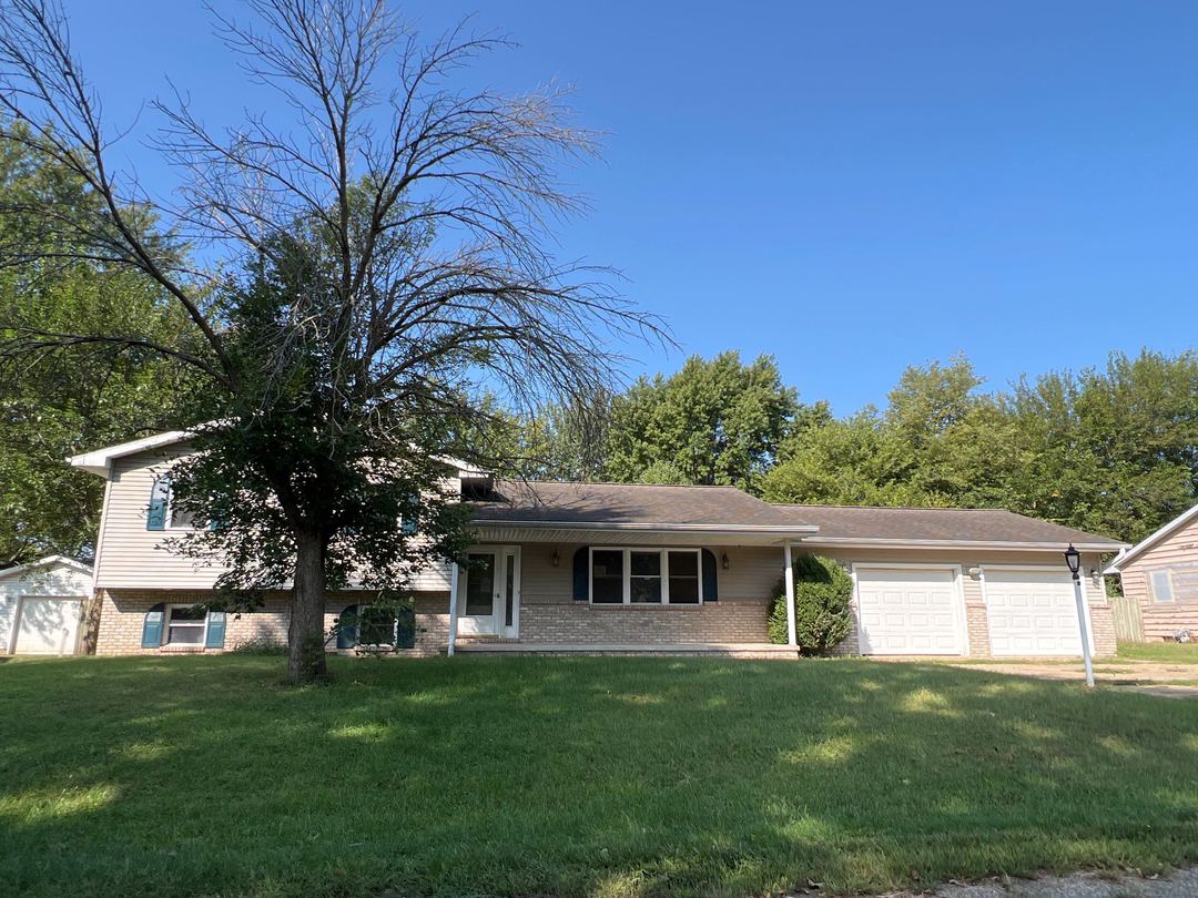 Worner St, Green Valley, IL 61534