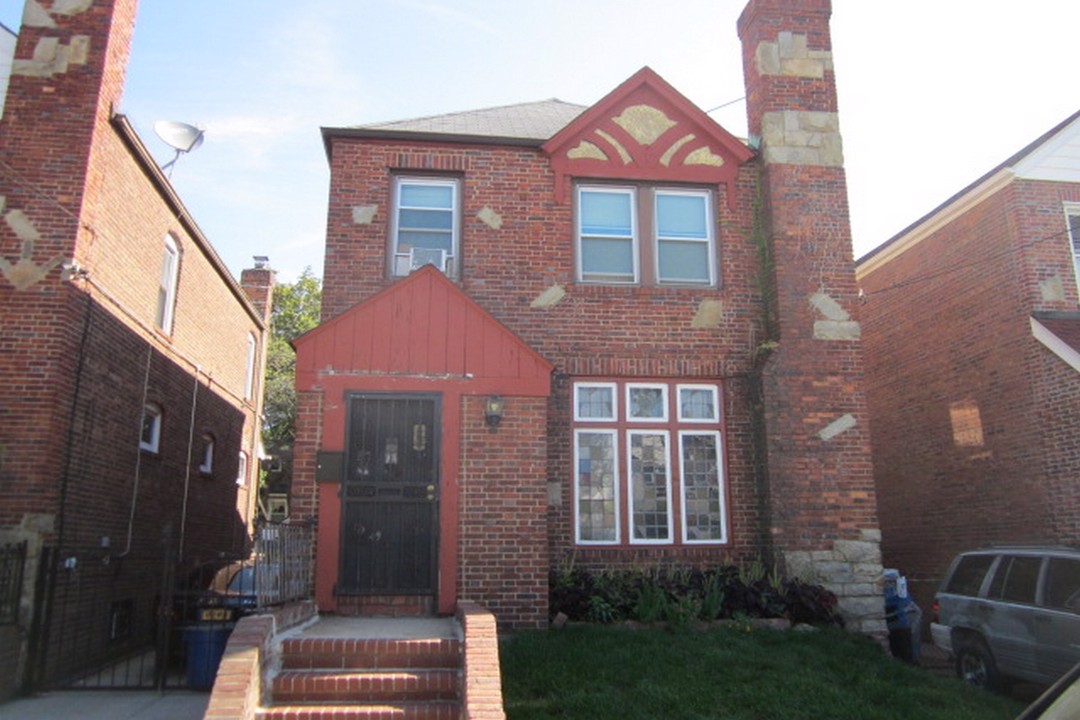 177th Pl, Jamaica, NY 11434