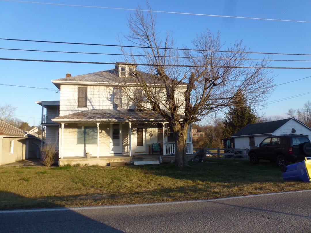 Park St, Dover, PA 17315