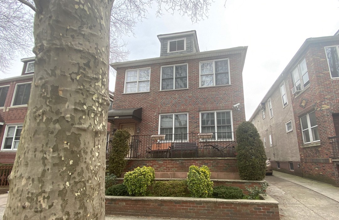 7th St, Brooklyn, NY 11218 #1