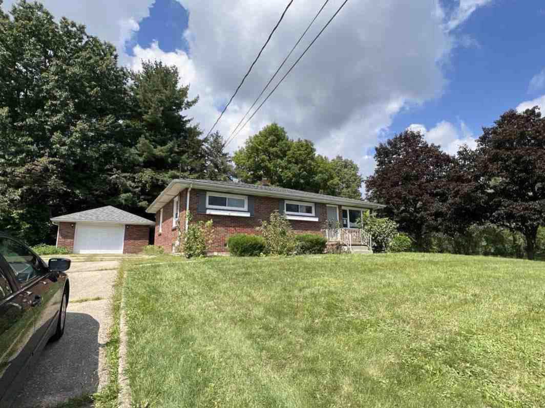 Prospect Ave, Canal Fulton, OH 44614