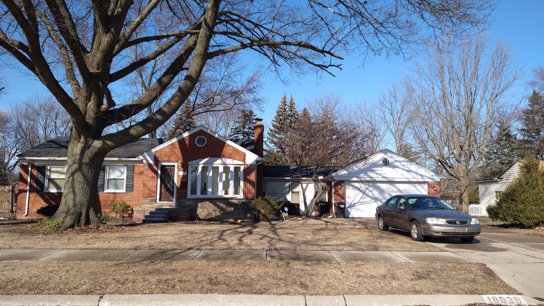Old Homestead Dr, Harper Woods, MI 48225