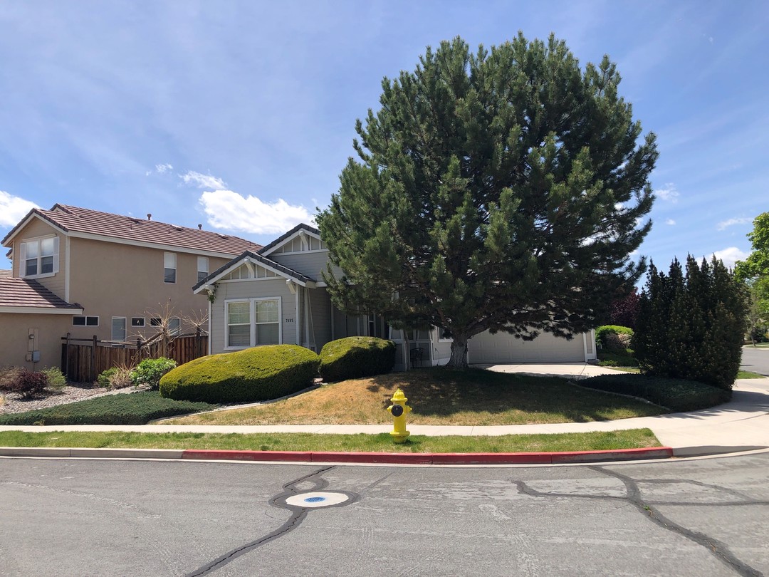Lorna Ln, Sparks, NV 89436