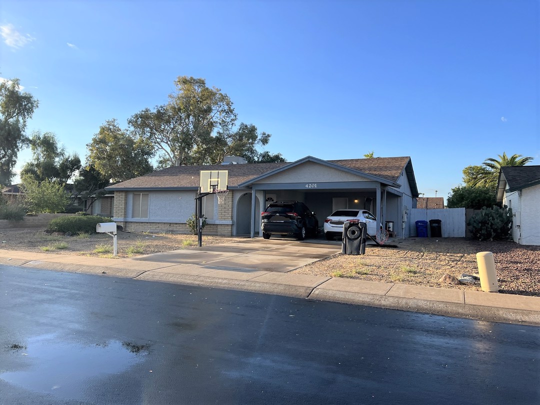Surrey Ave, Phoenix, AZ 85029 #1
