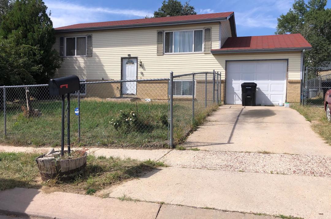 Fernwood Dr, Colorado Springs, CO 80910