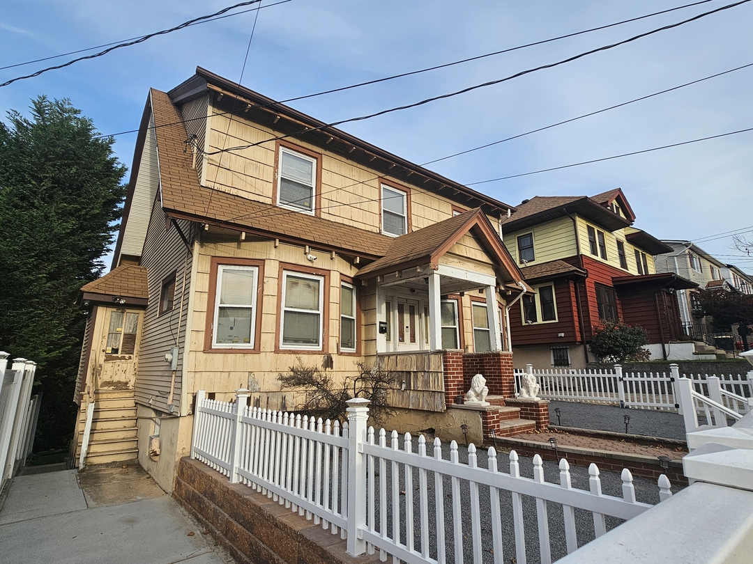 Bayview Pl, Staten Island, NY 10304 #1