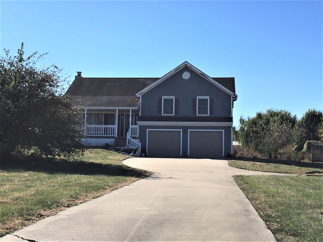 215th St, Harrisonville, MO 64701