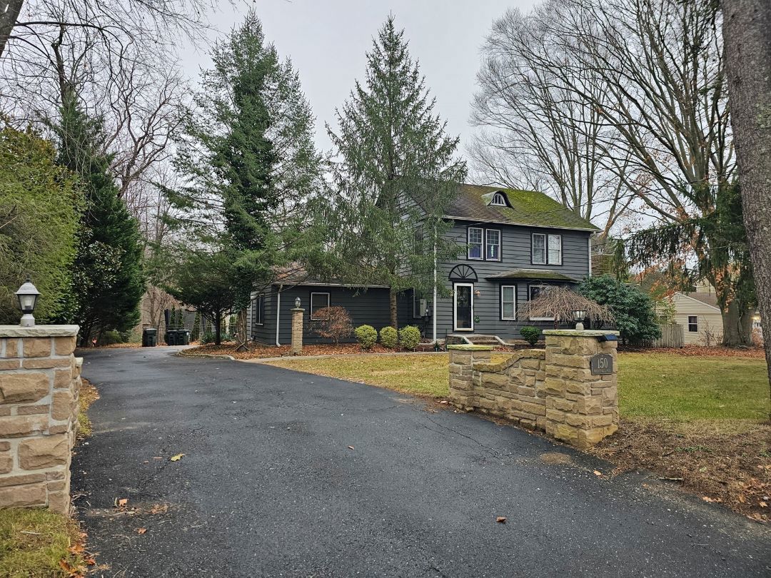 Robertsville Rd, Freehold, NJ 07728