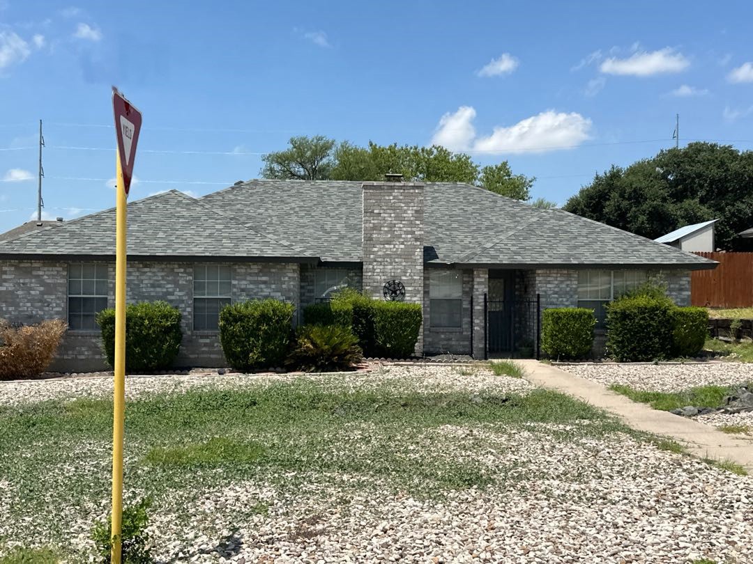 100 Cottontail Ln<br>Del Rio &middot; TX &middot; 78840<br>Val Verde County