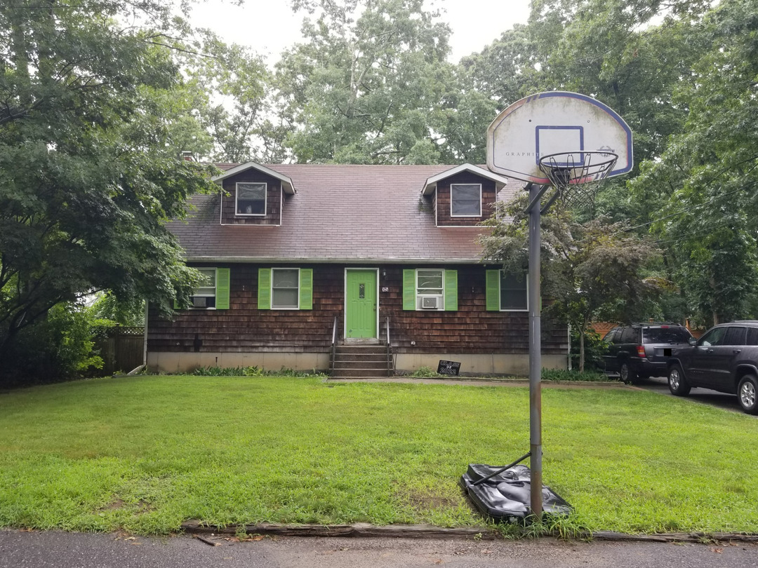Seneca Trl, Ridge, NY 11961 #1