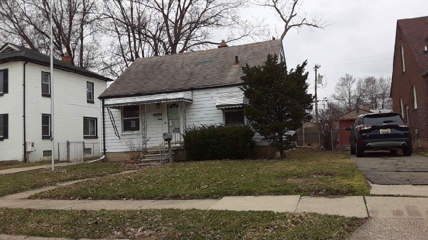 Firwood Ave, Eastpointe, MI 48021 #1