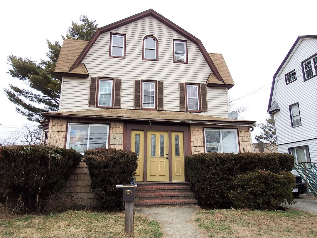 Washington Ave, Roosevelt, NY 11575